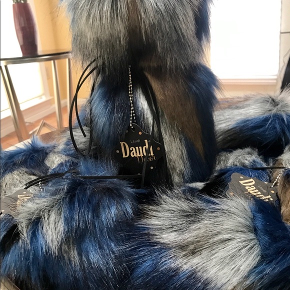 Beautiful Wine Bags! - Picture 4 of 5